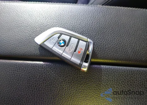 2019 BMW 540I z USA, uszkodzony, nr VIN WBAJE5C5XKWE66772